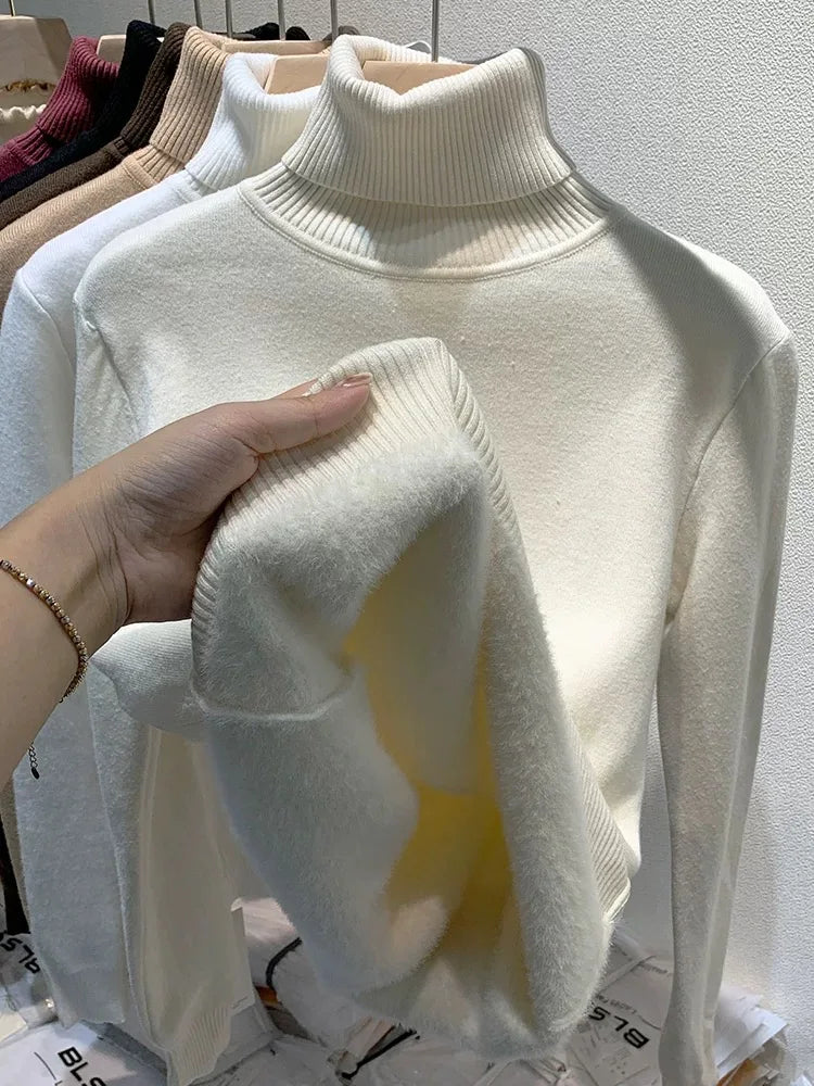 Liva - Elegant and Warm Turtleneck Sweater